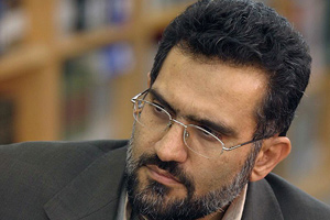 وزیر ارشاد سابق کتابی درباره امام خمینی نوشت
