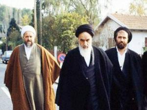 امام خمینی پس از اقامت در دهکده نوفل لوشاتو بحرانی ترین دوران نهضت را رهبری کرد