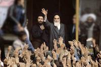 رمز پیروزی انقلاب اسلامی همراهی مردم با رهبری امام بود