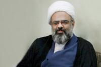 خلاصه کردن اندیشه های امام خمینی در حوزه سیاسی ظلم در حق ایشان است
