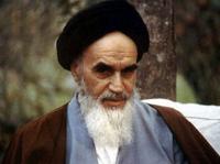 درسی از امام خمینی: تا این روح تعاون و تعهد در جامعه برقرار است کشور عزیز از آسیب دهر انشاءاللَّه تعالى مصون است