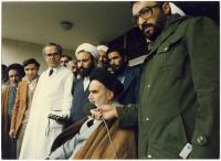 دیدار مردم با امام در بیمارستان قلب تهران