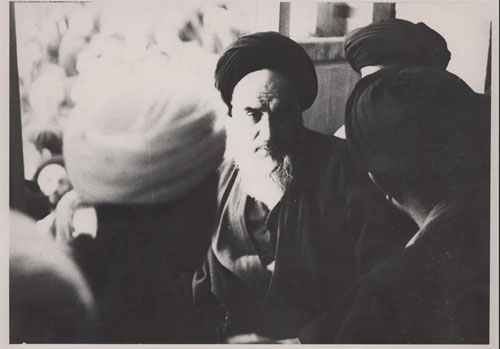 دیدار مردم با امام در قم پس از آزادی از زندان