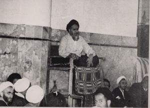 سخنرانی امام در مدرسه فیضیه قم