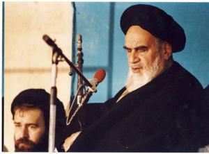 دیدار مردم با امام در حسینیه جماران