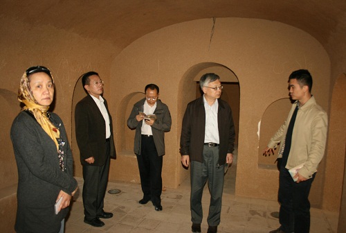 بازدید سفیر چین از بیت تاریخی امام در خمین