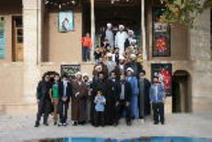 بازدید جمعی از شاگردان یادگار امام از بیت و زاد گاه امام در خمین
