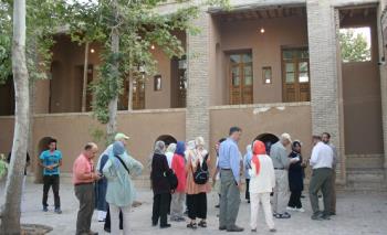 بازدید چشمگیر گردشگران از بیت و زادگاه امام(ره) / گزارشی از سه ماهه دوم سال 96