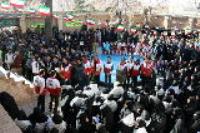  زنگ انقلاب در بیت قدیمی امام خمینی(ره) در خمین نواخته شد 