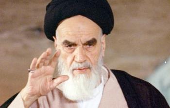  آزادی اعطا شدنی نیست؛ بازخوانی سخنرانی مهم امام در نجف اشرف در باره پانزده خرداد