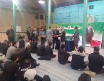 دکتر قربانی در تجدید میثاق تشکل های اسلامی- سیاسی دانشگاه آزاد با آرمانهای امام در حسینیه جماران: از نظر امام دانشگاه باید انسان ساز باشد