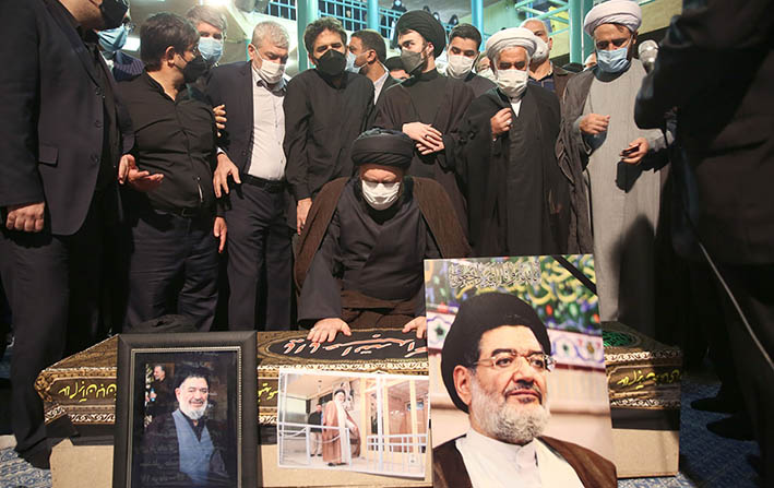 گزارش تصویری مراسم تشییع حجت الاسلام و المسلمین محتشمی پور در حسینیه جماران