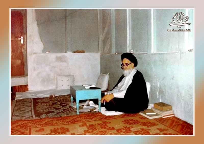 امام خمینی: در حکومت اسلامی همیشه باید باب اجتهاد باز باشد