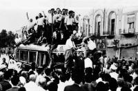 از نظر امام خمینی درسی که کودتای انگلیسی ۲۸ مرداد به ایرانیان داد، چه بود؟