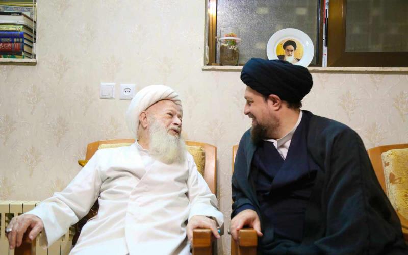 گزارش تصویری دیدار یادگار امام با آیت الله العظمی محفوظی