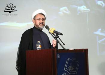 کمساری: بیش از ۵۴ درصد از افراد جامعه ما امام را ندیده اند/ برای انتقال پیام از ابزارها و روش های جدید استفاده کنیم