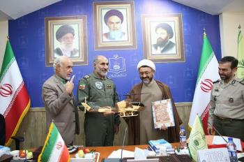 علی کمساری: استقلال، آزادی و جمهوری اسلامی از اصول اندیشه سیاسی امام است/ عده ای پیشنهاد انحلال ارتش را به امام دادند که ایشان تمام قد در برابر این دیدگاه ایستاد