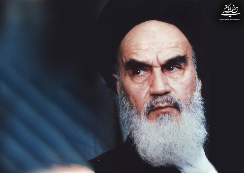 مبارزه امام با روحیه کاخ نشینی و خوی استکباری بود