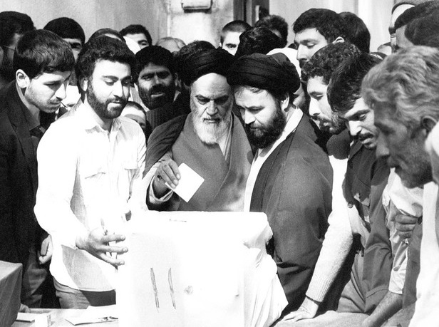 برای نخستین بار منتشر می شود؛ رای امام خمینی در انتخابات ها به چه کسانی بوده است؟ + تصاویر دستخط بنیانگذار کبیر انقلاب اسلامی