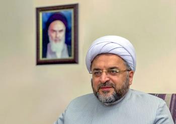 با امام خمینی چه کردیم؟!/ اصول امام در سیاست داخلی بر "جمهوریت" و در سیاست خارجی بر "احترام به دنیا" حاکم بود
