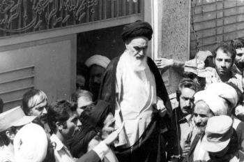 دیدار مردم انزلی با امام خمینی در اوائل سال ۶۰