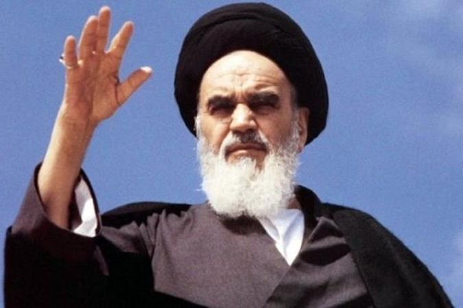 راه خمینی: انحطاط اخلاقی