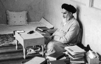 امام خمینی: ما با چه شباهتی می توانیم دعوی کنیم که شیعۀ آن بزرگوار‎ هستیم؟