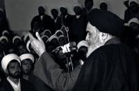 قدیمی ترین سند مبارزاتی امام به چه زمانی برمی گردد و حکایت از چه دارد؟