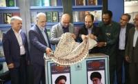 رونمایی از کتاب فرانسوی «خمینی بت شکن» در نمایشگاه بین المللی؛ فرید بونفی: امام، الهام بخش جوانان و ملت های آزاد جهان است