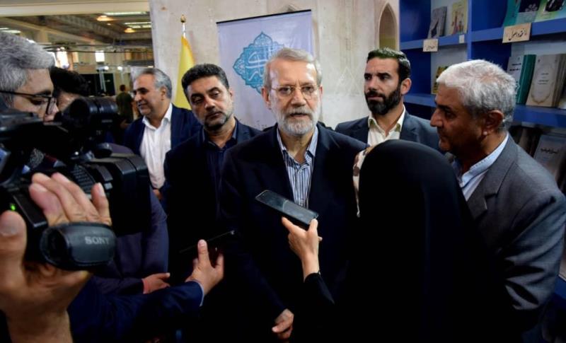 علی لاریجانی: برای فهم هویت انقلاب باید به فکر امام توجه کرد