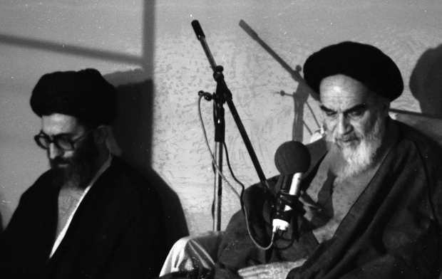 چرا امام بر تشکیل شورای عالی دفاع تاکید داشت؟ | آیت الله خامنه ای روایت می کند