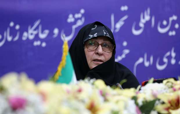روایت دکتر فاطمه طباطبایی از اهمیت جایگاه زنان در اندیشه امام خمینی