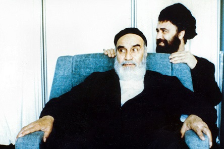 کسی که در مراقبت از امام سنگ تمام گذاشت که بود؟