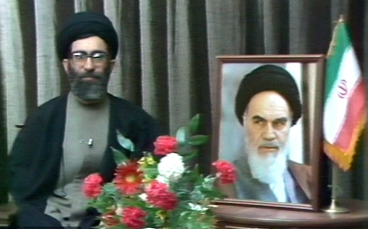 شهید آیت الله العظمی سید علی خامنه ای (ره) به روایت تصویر 