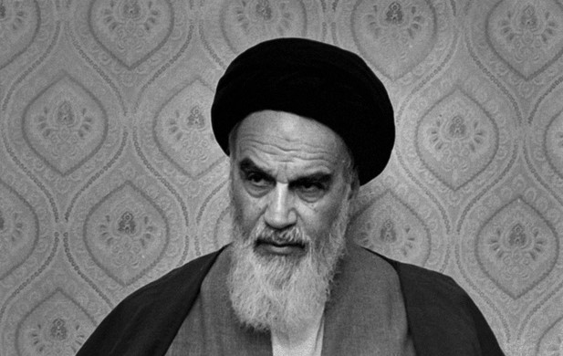 در باور امام خمینی اگر خودساختگی فردی در آحاد جامعه ایجاد نشود، توسعه در عرصه عمومی محقق نخواهد شد