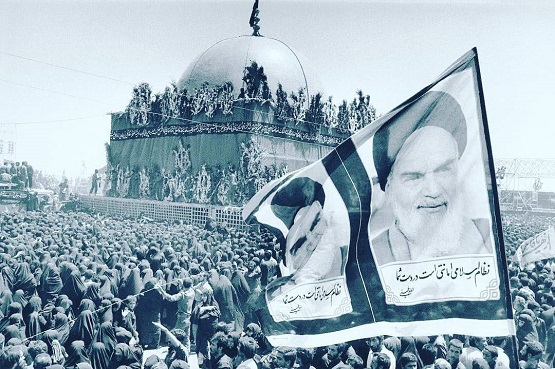در منقبت مردمِ بیدار و بصیر/ پاسداشت تلاش امام خمینی در بلوغ سیاسی و فکری مردم 