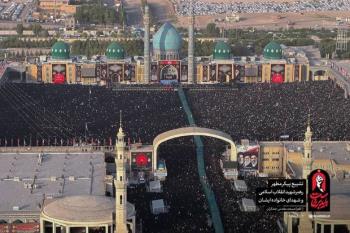 اقامه نماز بر پیکر مطهر رهبر شهید انقلاب توسط آیت الله العظمی جوادی آملی در قم  