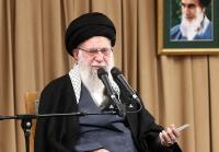 رهبر انقلاب: جمهوری اسلامی در مقابل تخریبگران کوتاه نخواهد آمد / زمانیکه حکومت فاسد پهلوی نابود شد، همانگونه که امام وعده داده بود حکومتی مردمی روی کار آمد و به جای رژیم وابسته به «آمریکا و صهیونیزم و دیگر اراذل و اوباش عالم سیاست»، حکومتی مستقل در ایران عزیز مستقر شد.