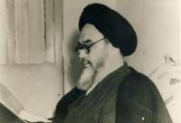 برای نخستین بار منتشر شد: فیلم قدیمی و دیده نشده از حضور امام خمینی بر سر مزار شهید آیت الله سید مصطفی