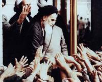 فراتر از سلطه؛ واکاوی الگوی «امت و امامت» و حق نظارت مردمی در مکتب امام خمینی 