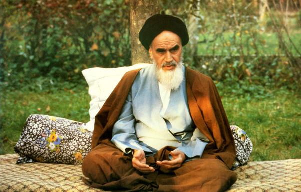 امام خمینی: منطق کارتر منطق معاویه است/همۀ جنایات از امریکا هست