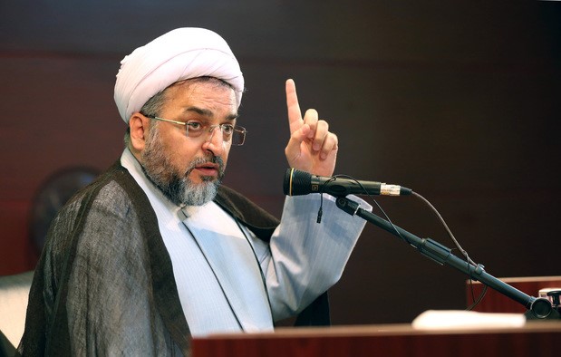 کاربرد دعا، هوشمندی و حضور عُقلای قوم در شرایط بحرانی و جنگ 
