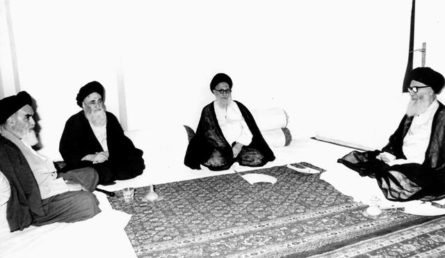 تکریم عالمان؛ استوانه اقتدار ملی و ستون خیمه مقاومت اسلامی