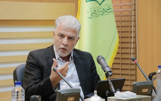 صادق حقیقت: امام خمینی یک نواندیش دینی است/ اندیشه سیاسی ایشان جرقه ای برای گذار از فرد به نهاد زده است