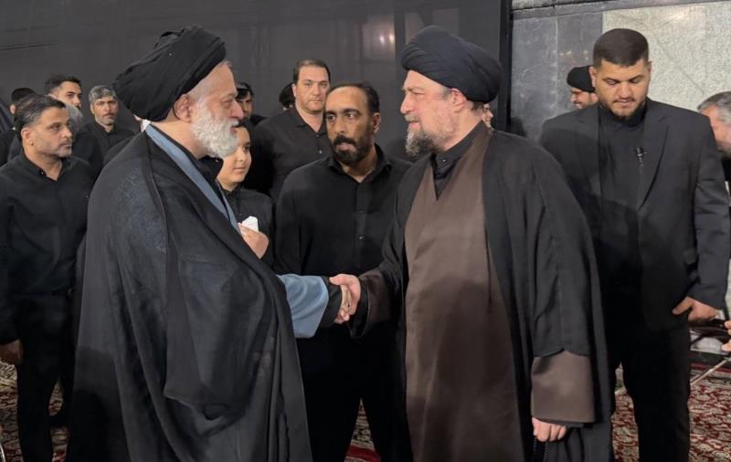 حضور آیت الله سید حسن خمینی در مراسم بزرگداشت رهبر شهید انقلاب در حرم مطهر رضوی