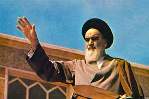 بررسی ویژگی های کاریزمایی رهبری امام خمینی(س) در انقلاب اسلامی‬  