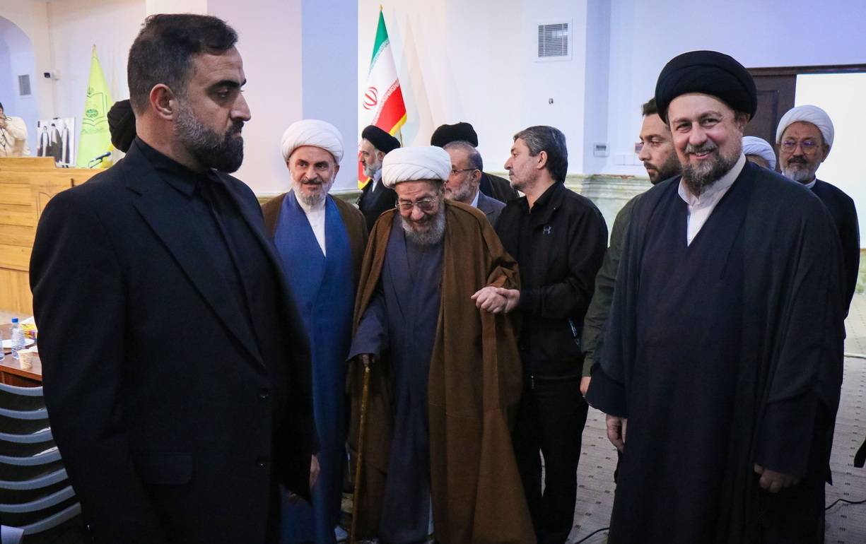 رونمایی از کتاب هفت جلدی «مفتاح الهدایه فی شرح تحریر الوسیله» اثر آیت الله مقتدایی