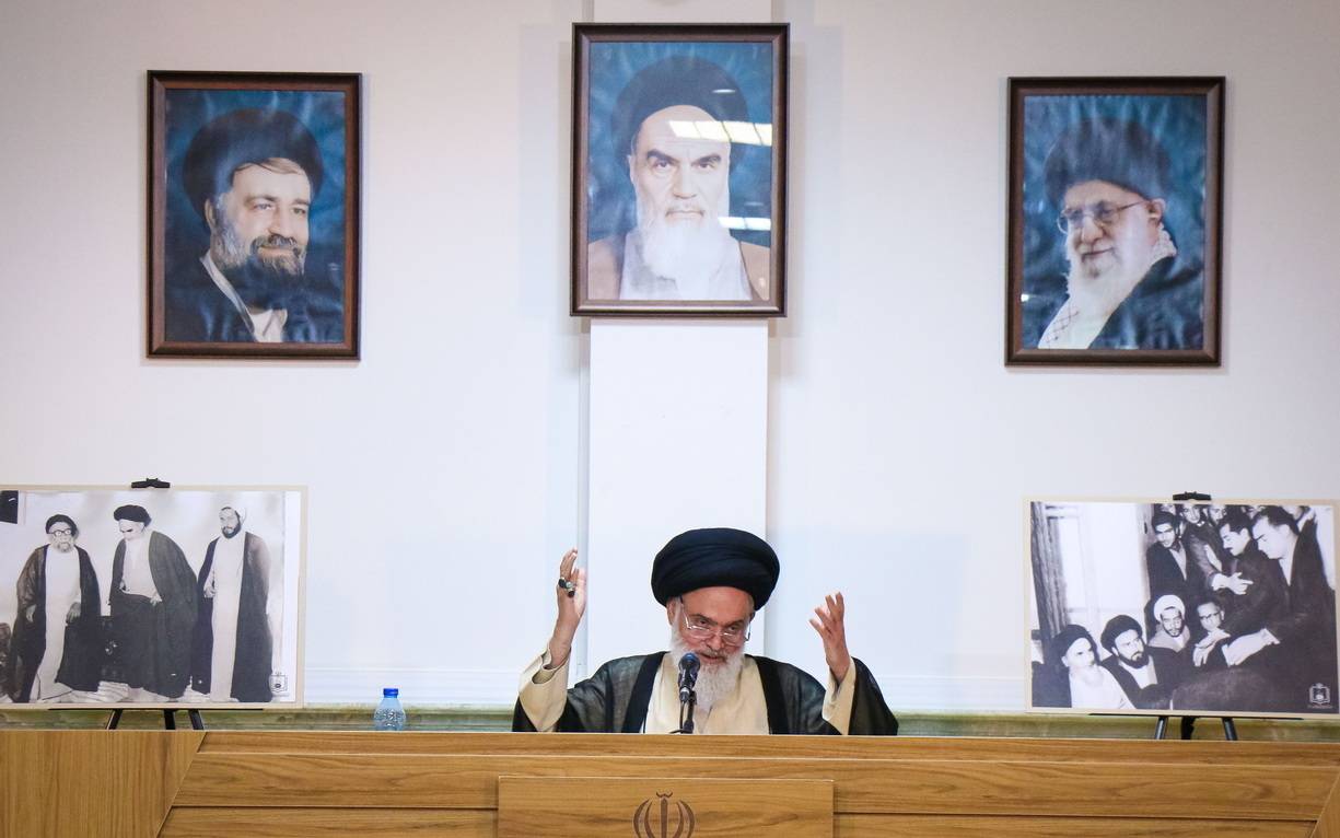 رونمایی از کتاب هفت جلدی «مفتاح الهدایه فی شرح تحریر الوسیله» اثر آیت الله مقتدایی